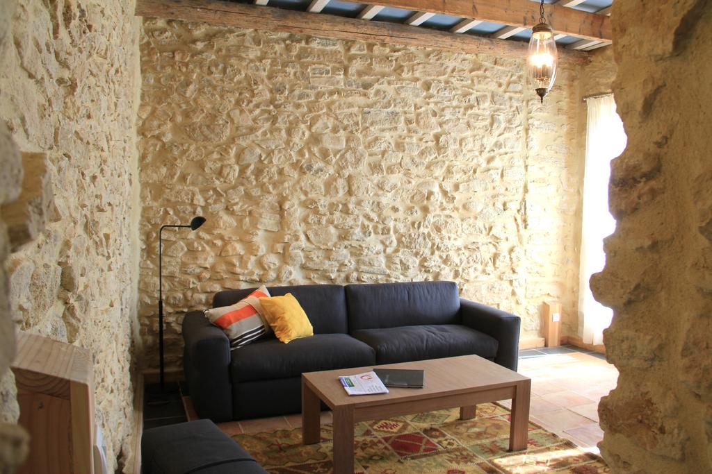 Hollyoaks Estate Ξενοδοχείο Saint-Pons-la-Calm Δωμάτιο φωτογραφία